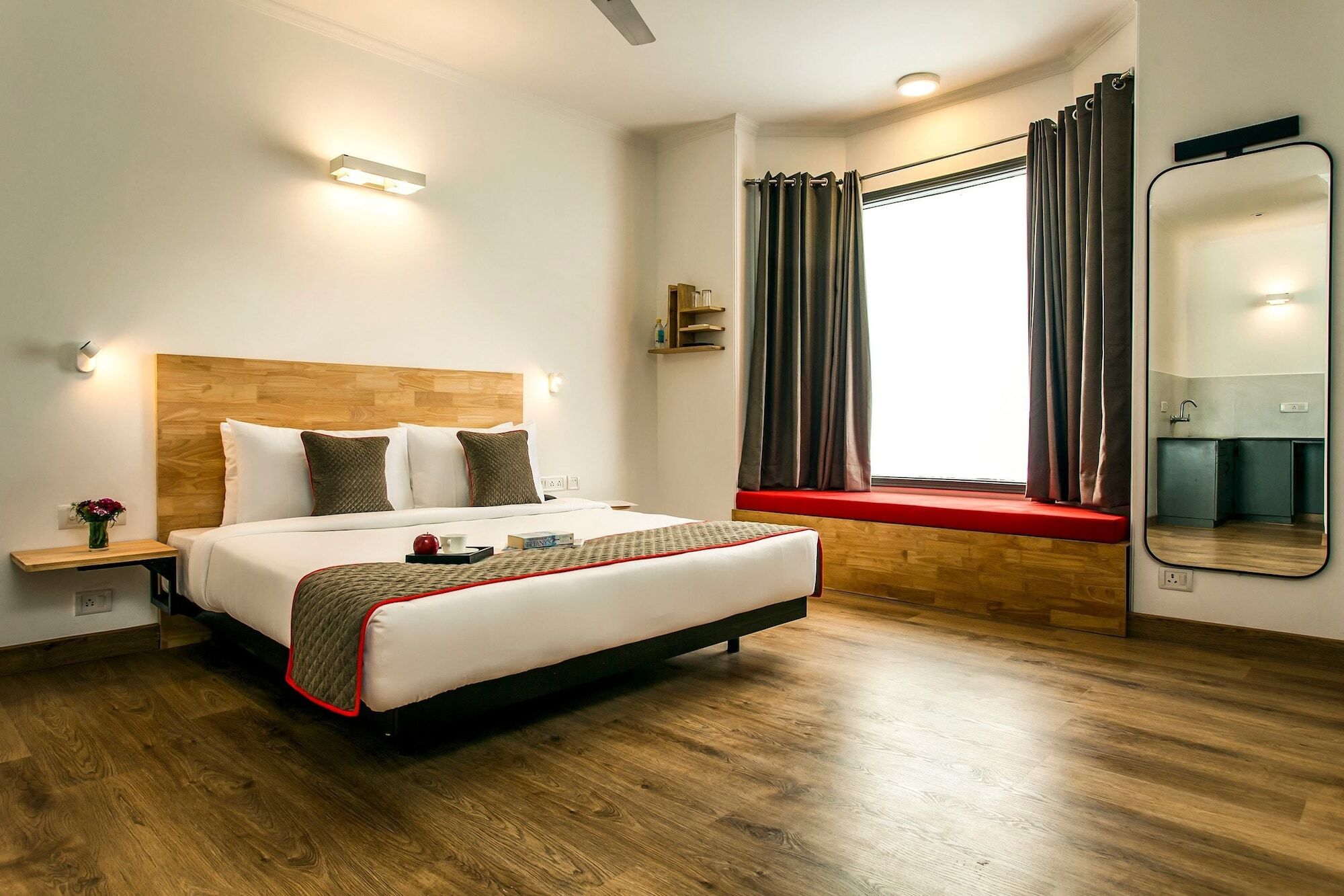 Super Townhouse Mg Road Pune Dış mekan fotoğraf